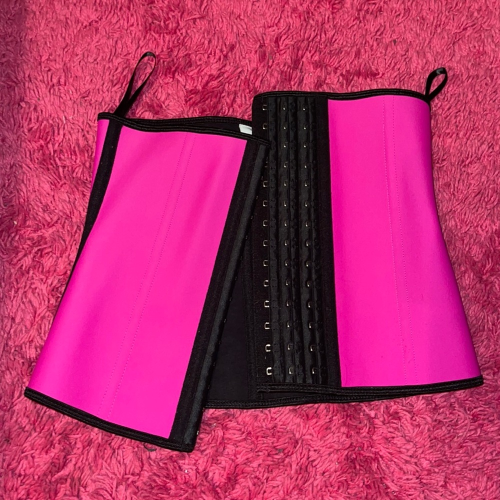 Corset with latex